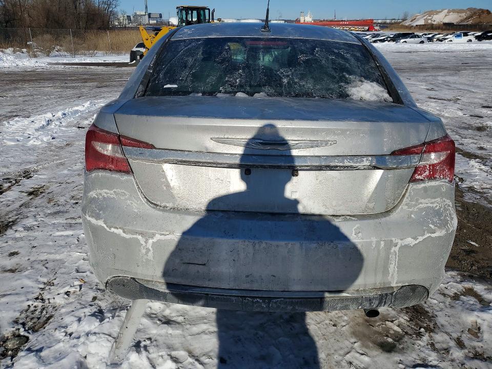 Продажа на аукционе авто 2011 Chrysler 200, vin: 1C3BC1FB2BN533007, номер лота: 52293346