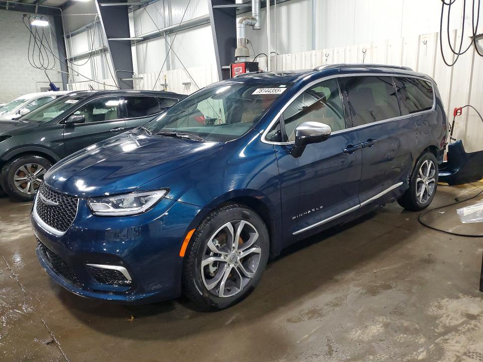 Продажа на аукционе авто 2025 Chrysler Pacifica, vin: 2C4RC1PG5SR542274, номер лота: 78144355