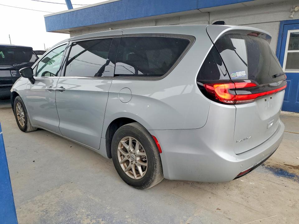 2024 Chrysler Pacifica მანქანა იყიდება აუქციონზე, vin: 2C4RC1BG9RR131736, აუქციონის ნომერი: 76137855