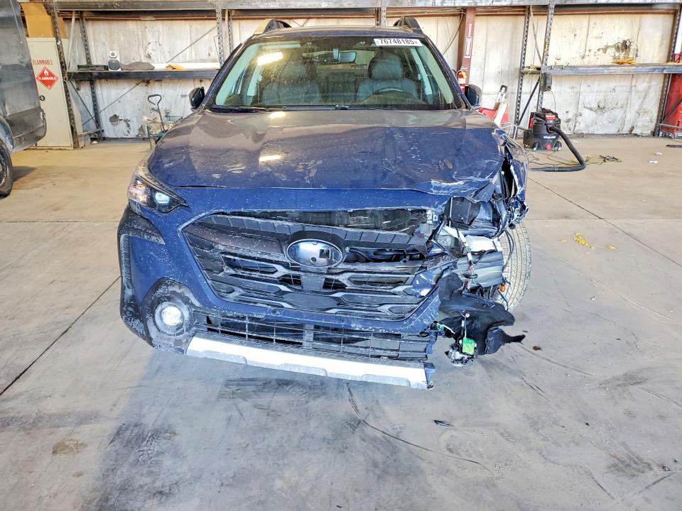 76748185 :رقم المزاد ، 4S4BTANC0S3205484 vin ، 2025 Subaru Outback مزاد بيع