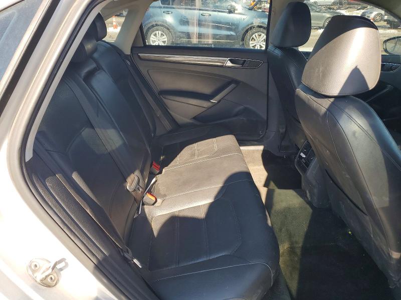 77400485 :رقم المزاد ، 1VWBT7A3XGC010140 vin ، 2016 Volkswagen Passat مزاد بيع