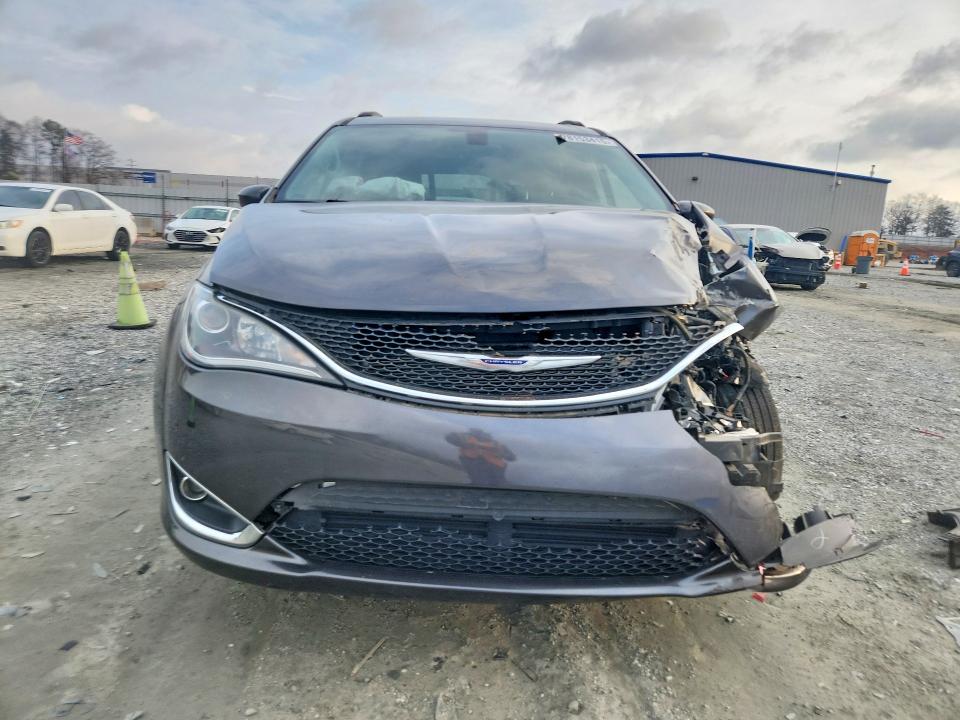 78153415 :رقم المزاد ، 2C4RC1FG9KR703775 vin ، 2019 Chrysler Pacifica مزاد بيع