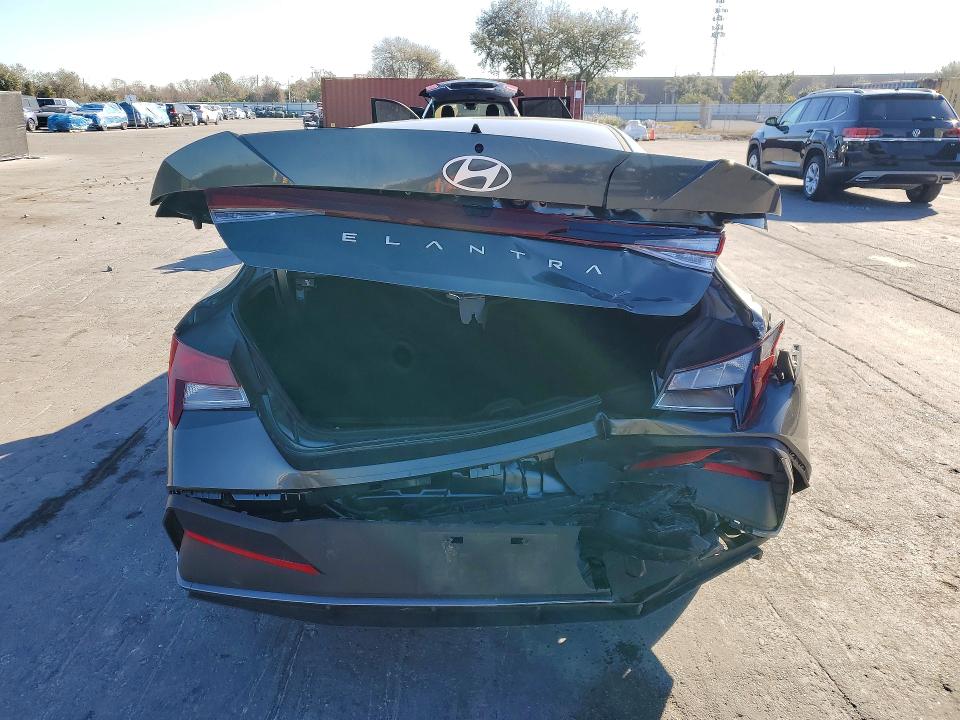2024 Hyundai Elantra მანქანა იყიდება აუქციონზე, vin: KMHLM4DG8RU706103, აუქციონის ნომერი: 76028135