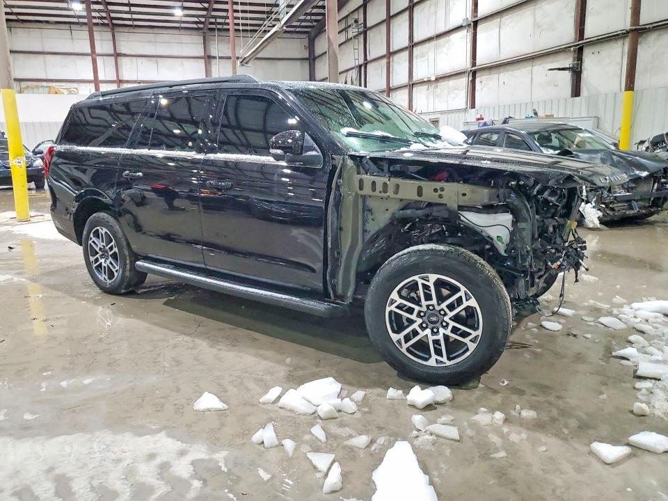 Продажа на аукционе авто 2025 Ford Expedition, vin: 1FMJK1J89SEA66069, номер лота: 74334615