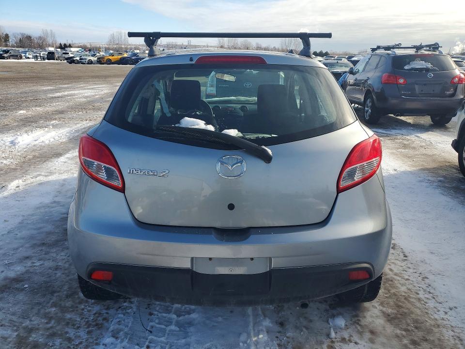 2011 Mazda Mazda2 მანქანა იყიდება აუქციონზე, vin: JM1DE1HY9B0111281, აუქციონის ნომერი: 77729015
