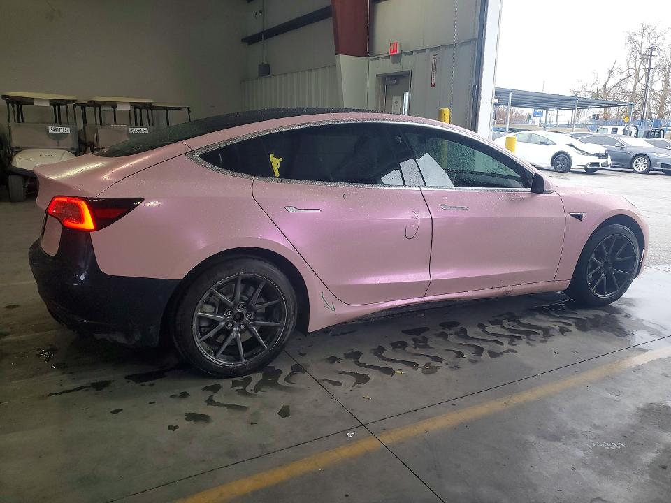 77090185 :رقم المزاد ، 5YJ3E1EB7KF453194 vin ، 2019 Tesla Model 3 مزاد بيع