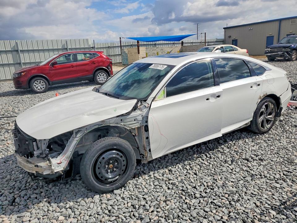 2019 Honda Accord მანქანა იყიდება აუქციონზე, vin: 1HGCV1F56KA050651, აუქციონის ნომერი: 76866175