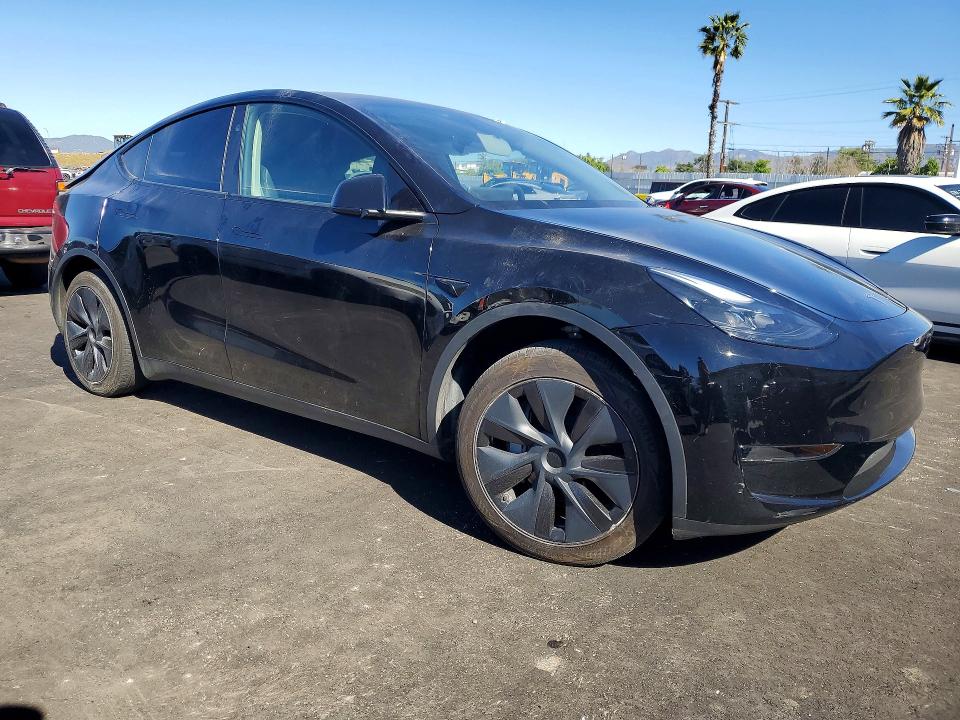 Продаж на аукціоні авто 2024 Tesla Model Y, vin: 7SAYGDED2RF118926, номер лоту: 77326395