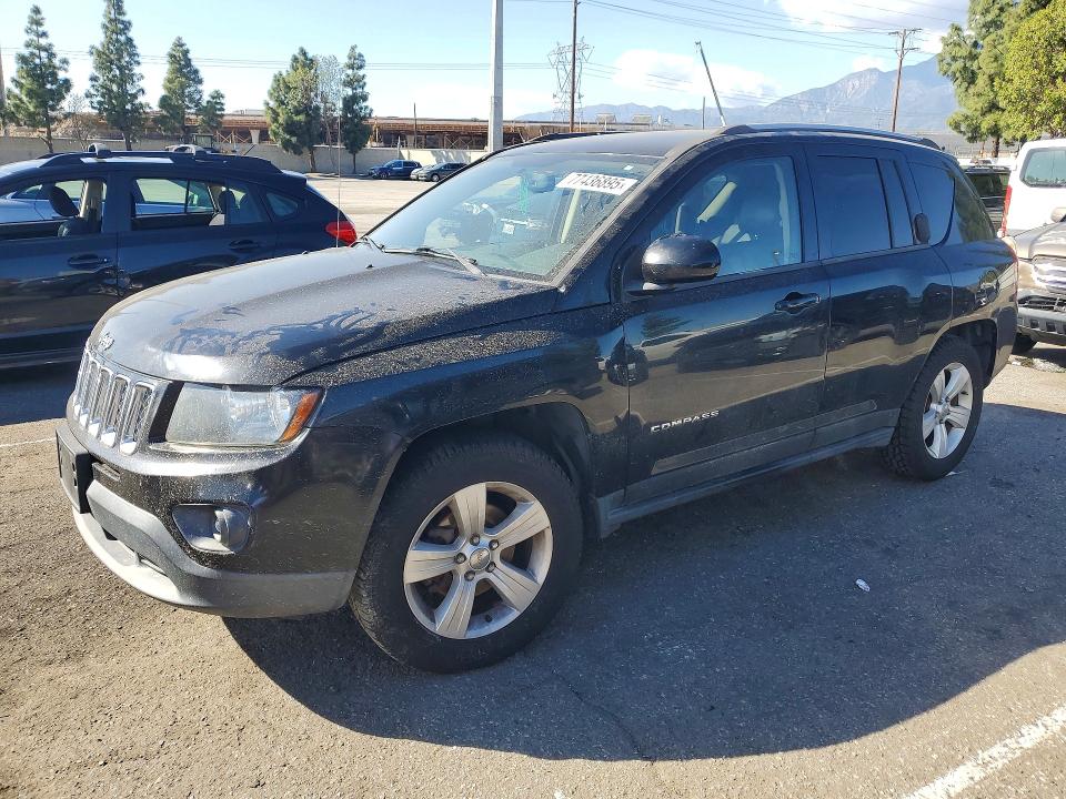 Aukcja sprzedaży 2017 Jeep Compass, vin: 1C4NJDEB0HD204578, numer aukcji: 77436895