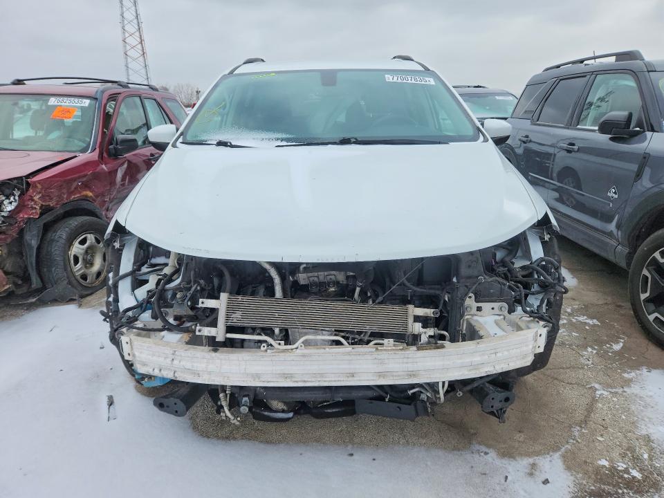 77007835 :رقم المزاد ، 2C4RC1DG0LR181719 vin ، 2020 Chrysler Voyager مزاد بيع