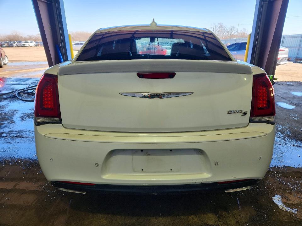 Aukcja sprzedaży 2015 Chrysler 300, vin: 2C3CCABT0FH739461, numer aukcji: 78970095