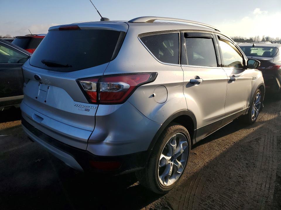 Aukcja sprzedaży 2017 Ford Escape, vin: 1FMCU9J93HUA59739, numer aukcji: 77684395