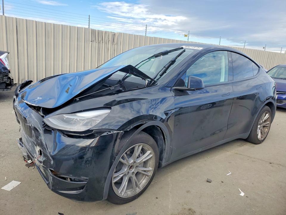 Auction sale of the 2023 Tesla Model Y, vin: 7SAYGDED0PF959415, lot number: 78927375