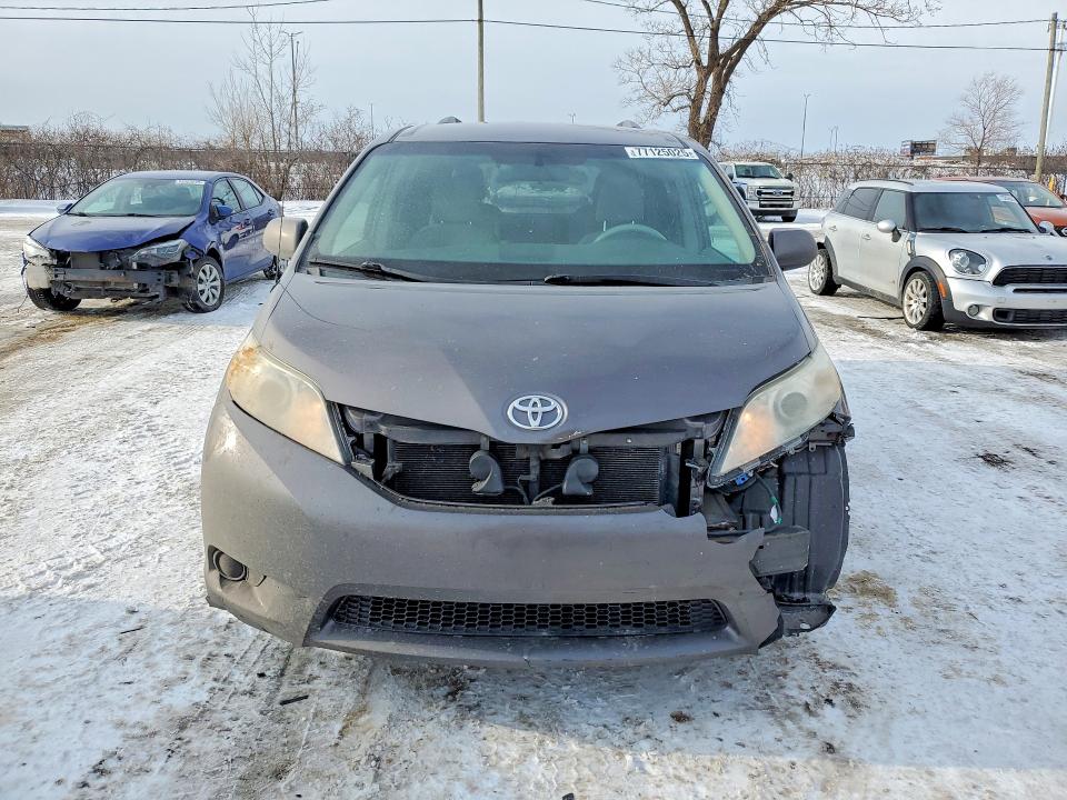 Продаж на аукціоні авто 2013 Toyota Sienna, vin: 5TDZK3DC6DS390838, номер лоту: 77125025