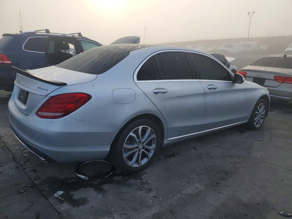 Продажа на аукционе авто 2015 Mercedes-benz C, vin: 55SWF4KB2FU022993, номер лота: 75915885