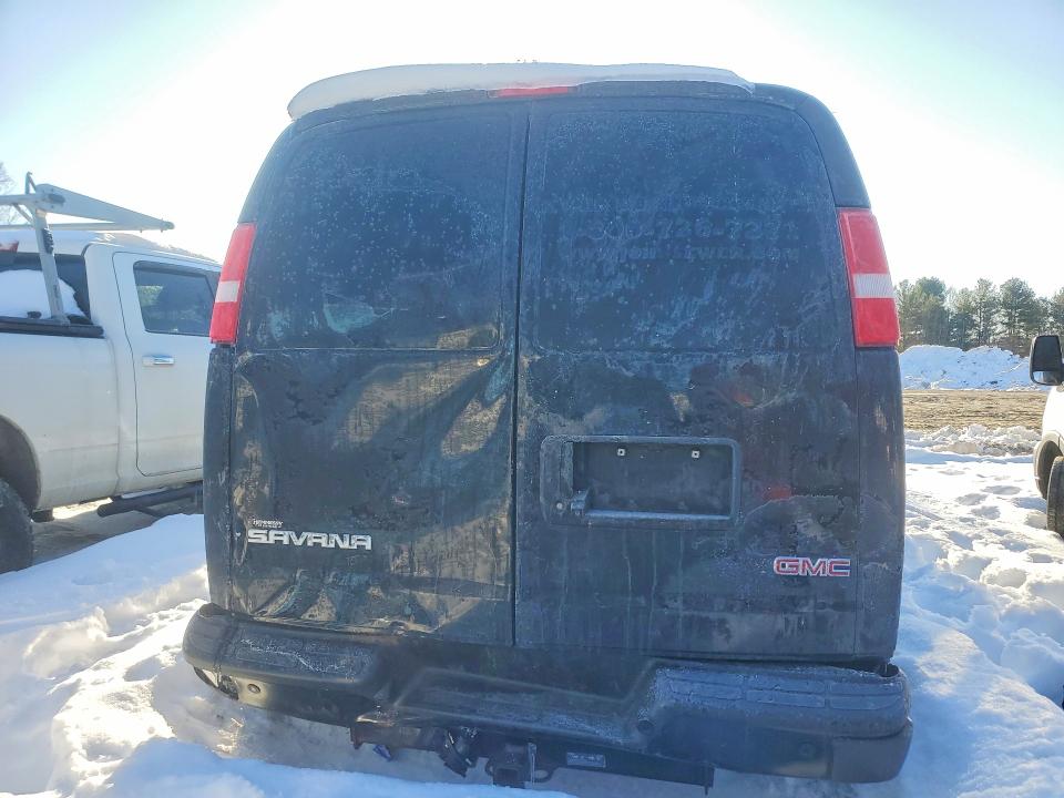 74940565 :رقم المزاد ، 1GTZ7HF74M1313025 vin ، 2021 Gmc Savana مزاد بيع