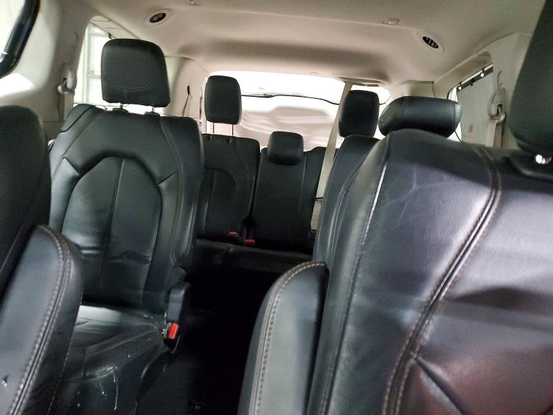 77677095 :رقم المزاد ، 2C4RC1BG8JR322004 vin ، 2018 Chrysler Pacifica مزاد بيع