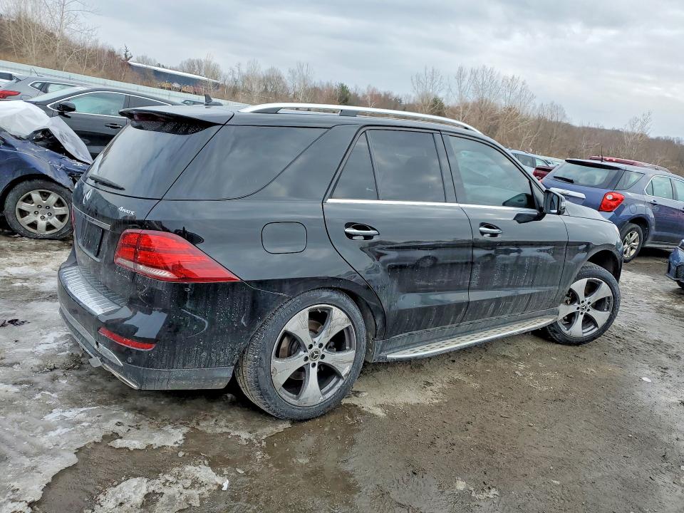 Продажа на аукционе авто 2019 Mercedes-benz Gle, vin: 4JGDA5GB7KB208320, номер лота: 77013355