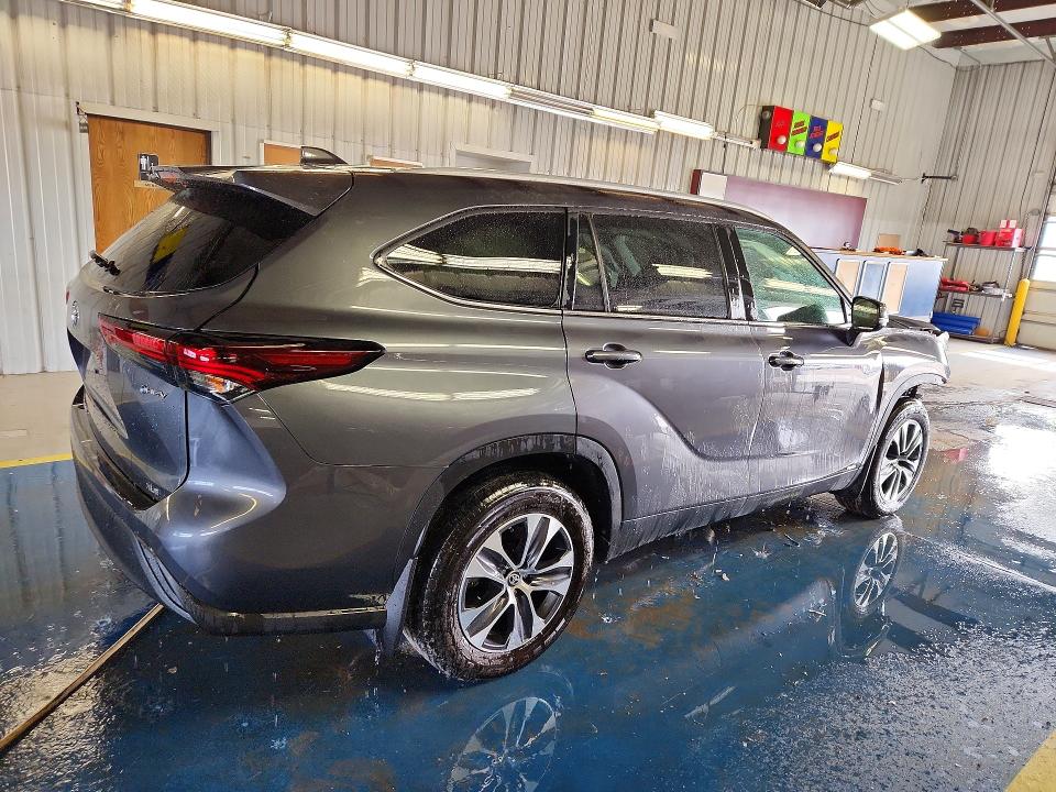 Продажа на аукционе авто 2025 Toyota Highlander Hybrid, vin: 5TDKBRCH3SS672000, номер лота: 78693675