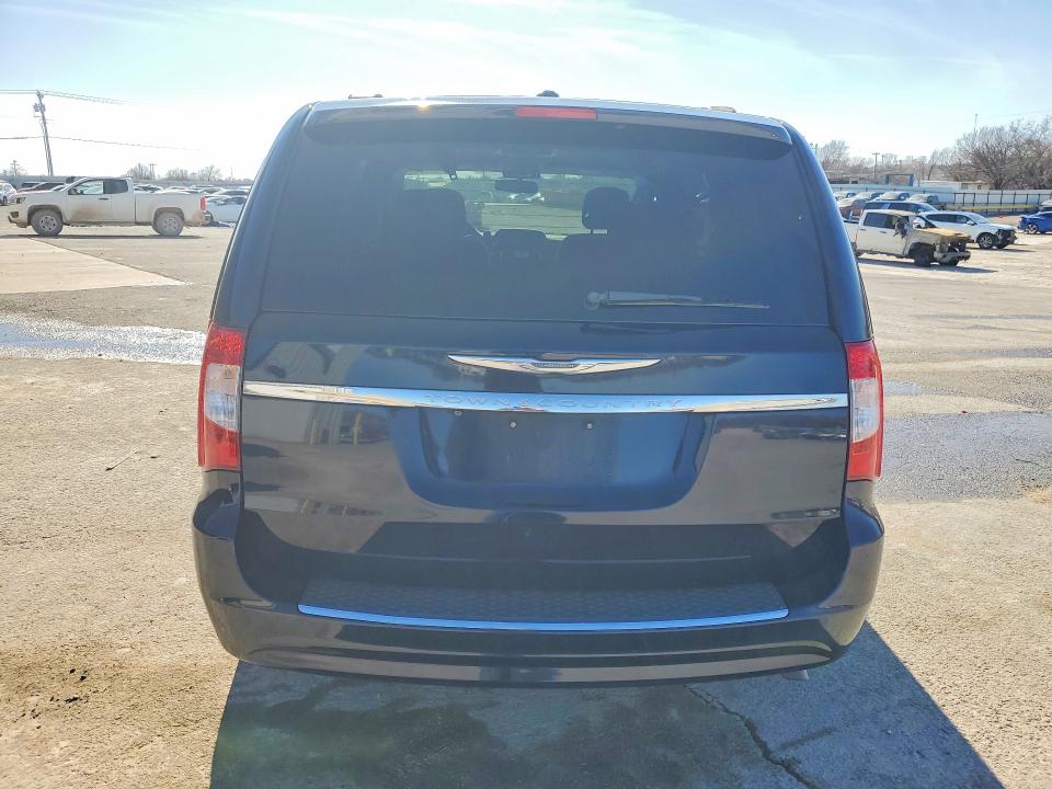2012 Chrysler Town & Cou მანქანა იყიდება აუქციონზე, vin: 2C4RC1BG2CR233077, აუქციონის ნომერი: 77002035