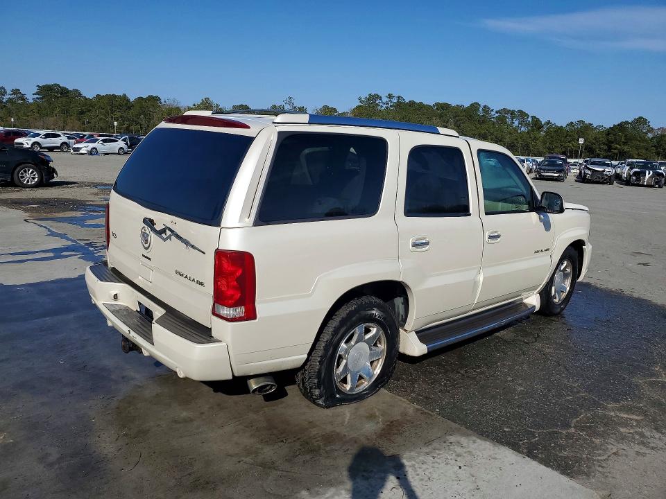 2002 Cadillac Escalade მანქანა იყიდება აუქციონზე, vin: 1GYEC63T72R255176, აუქციონის ნომერი: 76570455