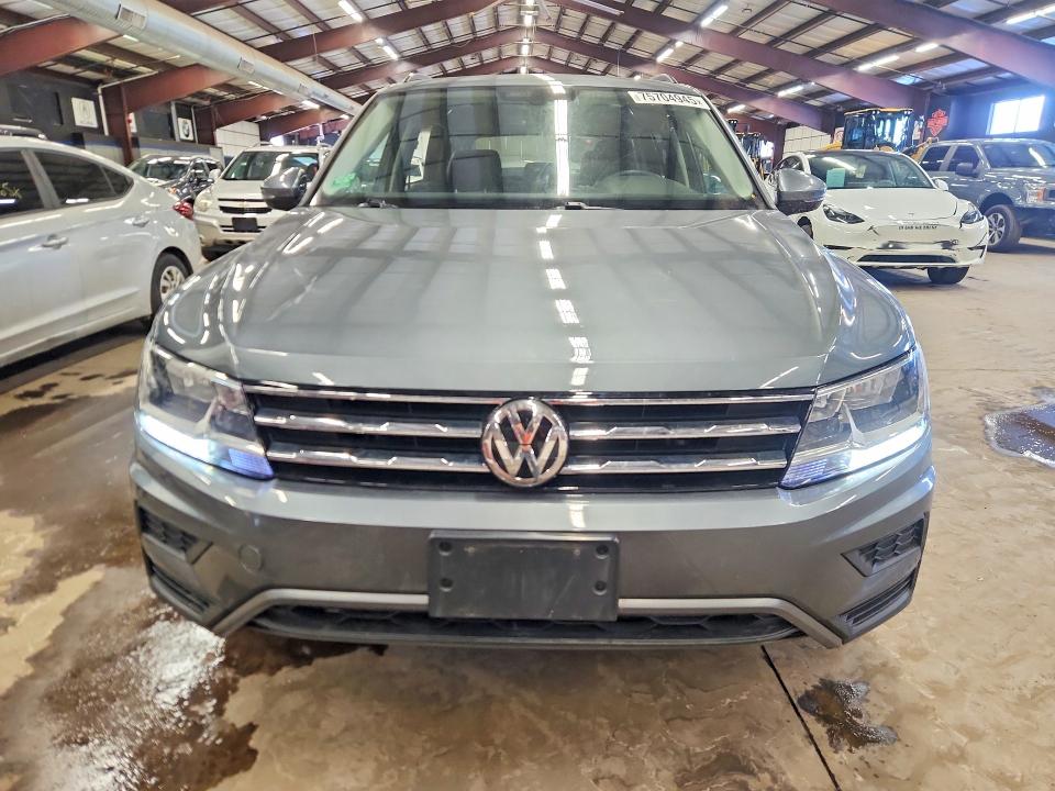 Продажа на аукционе авто 2020 Volkswagen Tiguan, vin: 3VV2B7AX3LM139078, номер лота: 75704945