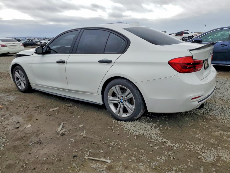 78034915 :رقم المزاد ، WBA8E9C57GK647958 vin ، 2016 Bmw 328 مزاد بيع