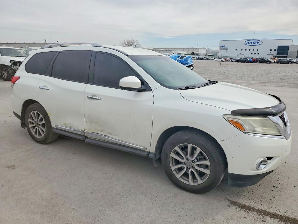 2015 Nissan Pathfinder მანქანა იყიდება აუქციონზე, vin: 5N1AR2MN7FC646165, აუქციონის ნომერი: 75161495