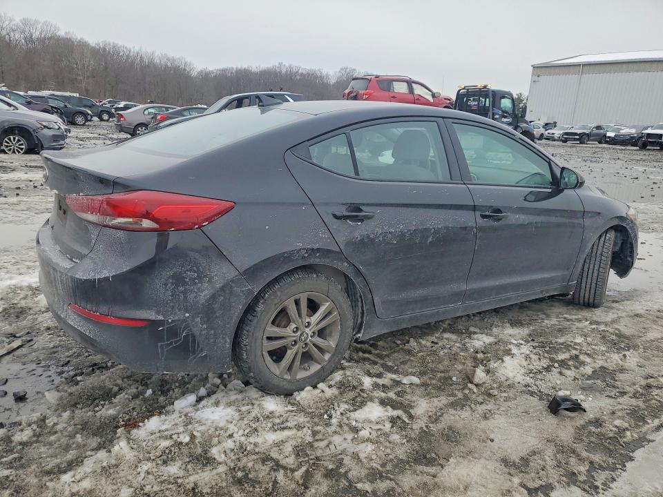 2017 Hyundai Elantra მანქანა იყიდება აუქციონზე, vin: 5NPD84LF8HH130592, აუქციონის ნომერი: 77093665