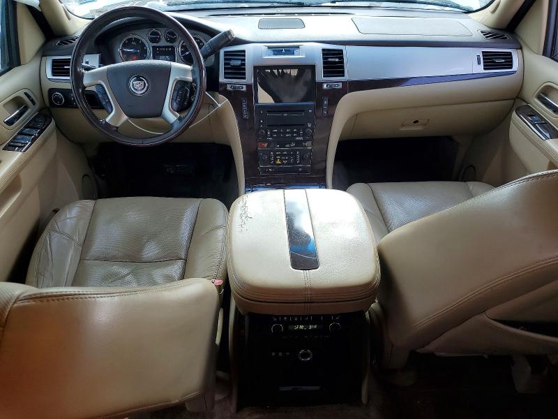 2010 Cadillac Escalade მანქანა იყიდება აუქციონზე, vin: 1GYUKJEF8AR209184, აუქციონის ნომერი: 75797985