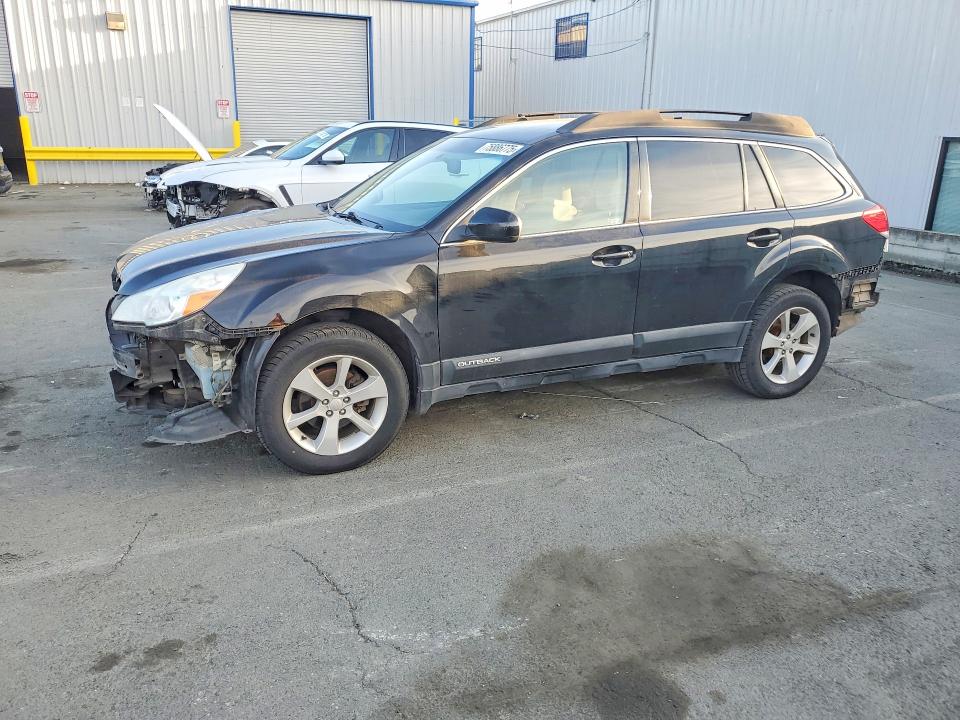 2013 Subaru Outback მანქანა იყიდება აუქციონზე, vin: 4S4BRBCC4D3223030, აუქციონის ნომერი: 75886775