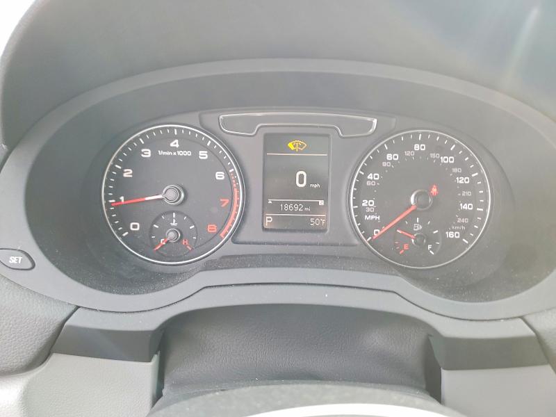 77370965 :رقم المزاد ، WA1BCCFS9JR001004 vin ، 2018 Audi Q3 مزاد بيع