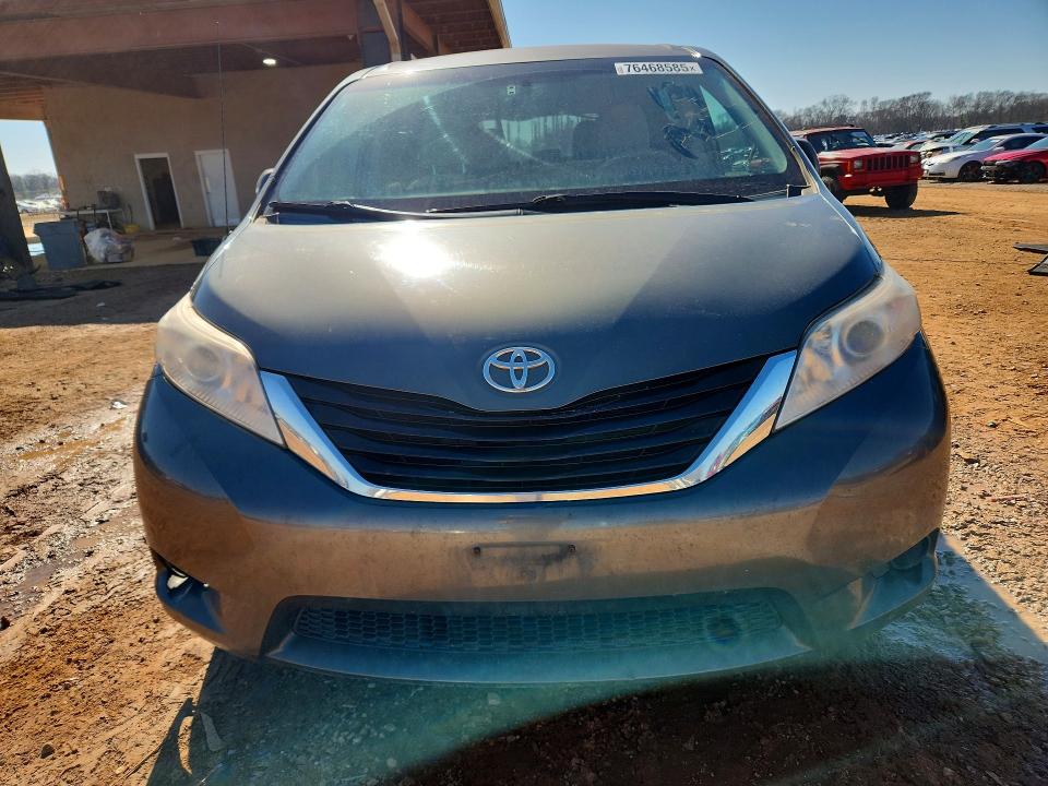 Продажа на аукционе авто 2012 Toyota Sienna Bas, vin: 5TDKA3DC2CS015032, номер лота: 76468585