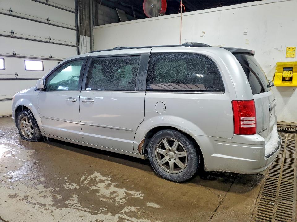 2010 Chrysler Town & Country მანქანა იყიდება აუქციონზე, vin: 2A4RR5DX9AR193414, აუქციონის ნომერი: 75839685