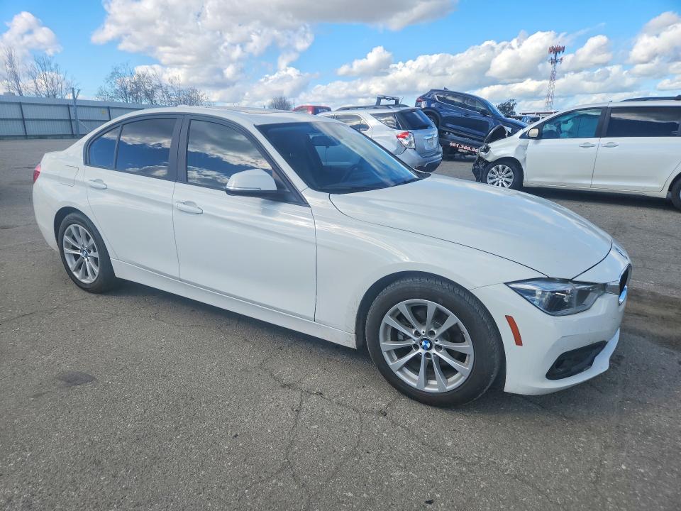 Продажа на аукционе авто 2018 Bmw 320, vin: WBA8A9C58JAD27883, номер лота: 76609715