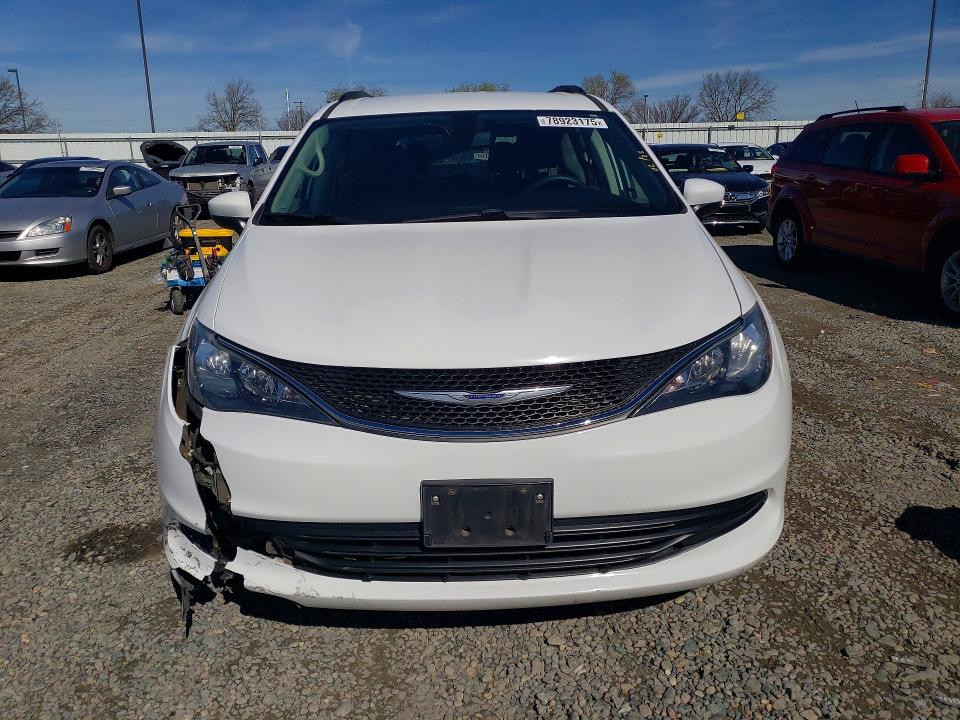 2020 Chrysler Voyager მანქანა იყიდება აუქციონზე, vin: 2C4RC1DG2LR255125, აუქციონის ნომერი: 78923175