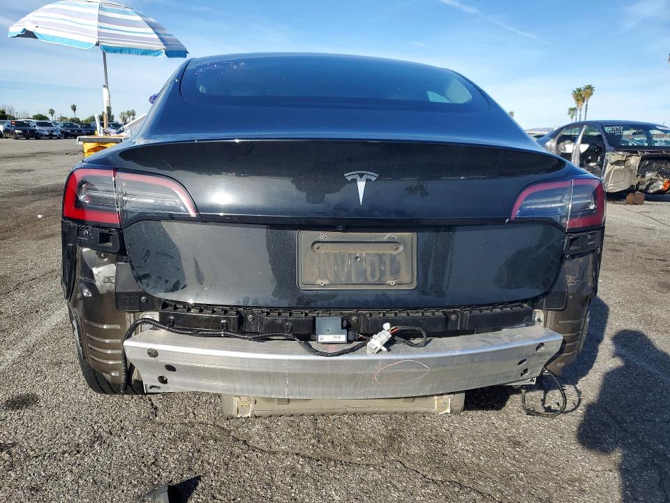 78518315 :رقم المزاد ، 5YJ3E1EA2LF645485 vin ، 2020 Tesla Model 3 مزاد بيع