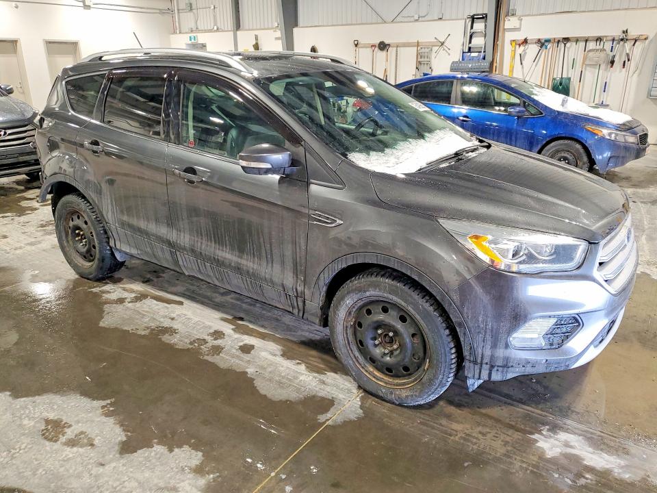 75480995 :رقم المزاد ، 1FMCU9J98JUB29953 vin ، 2018 Ford Escape مزاد بيع
