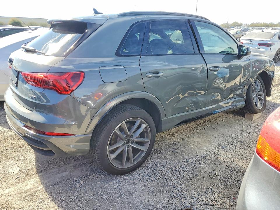 75807015 :رقم المزاد ، WA1DECF34S1005781 vin ، 2025 Audi Q3 مزاد بيع