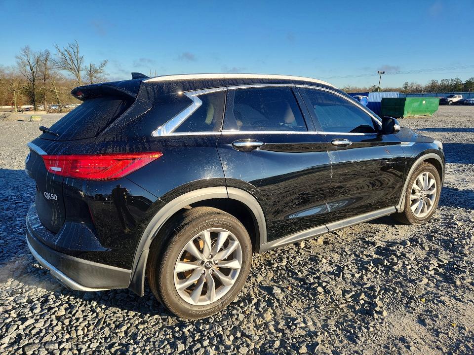 77585855 :رقم المزاد ، 3PCAJ5CA3MF127089 vin ، 2021 Infiniti Qx50 مزاد بيع