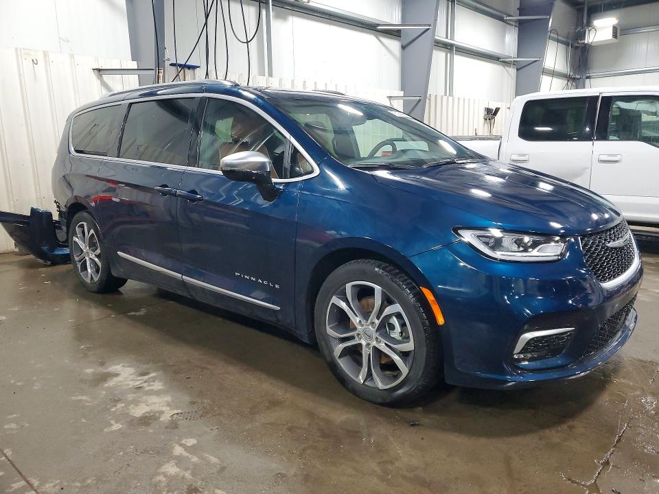 Продажа на аукционе авто 2025 Chrysler Pacifica, vin: 2C4RC1PG5SR542274, номер лота: 78144355