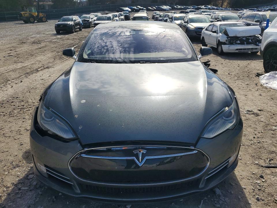 Продажа на аукционе авто 2013 Tesla Model S, vin: 5YJSA1DP4DFP22498, номер лота: 77745745