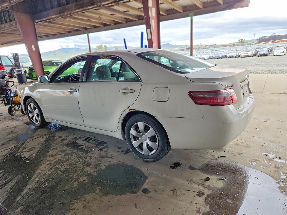 76770375 :رقم المزاد ، 4T1BE46KX9U884105 vin ، 2009 Toyota Camry مزاد بيع