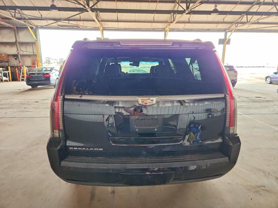 77011845 :رقم المزاد ، 1GYS3SKJ3FR627971 vin ، 2015 Cadillac Escalade مزاد بيع
