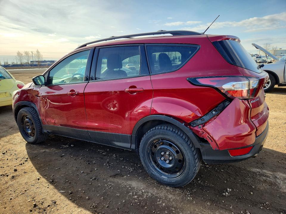2017 Ford Escape მანქანა იყიდება აუქციონზე, vin: 1FMCU9G93HUC04947, აუქციონის ნომერი: 77211095