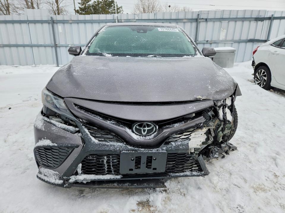2024 Toyota Camry მანქანა იყიდება აუქციონზე, vin: 4T1G11AK7RU204507, აუქციონის ნომერი: 72766445