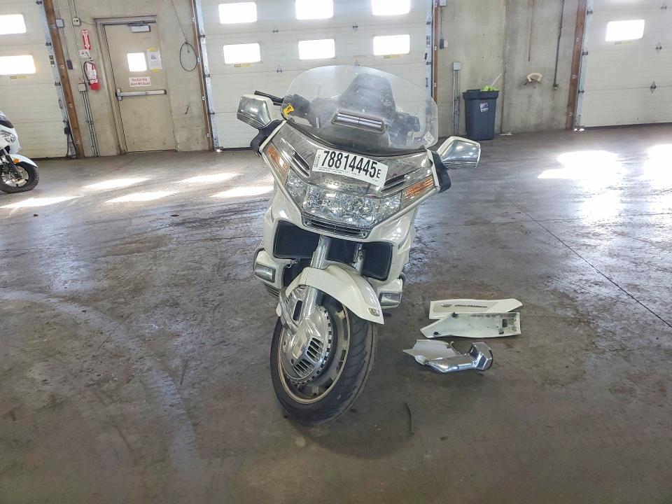 1999 Honda Gl1500 მანქანა იყიდება აუქციონზე, vin: 1HFSC223XXA104556, აუქციონის ნომერი: 78814445