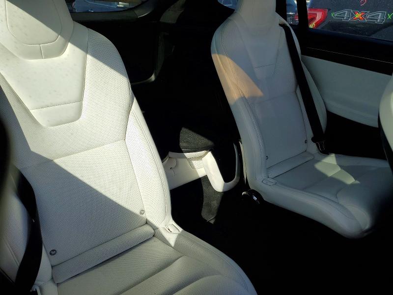 Продажа на аукционе авто 2016 Tesla Model X, vin: 5YJXCBE20GF021342, номер лота: 77607015