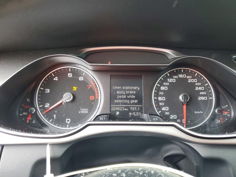 Продажа на аукционе авто 2015 Audi A4, vin: WAUBFCFLXFN027886, номер лота: 78409605