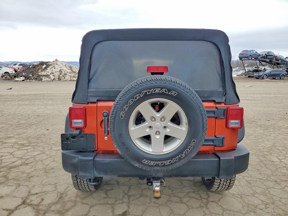Aukcja sprzedaży 2014 Jeep Wrangler U, vin: 1C4BJWDG4EL195929, numer aukcji: 77292765